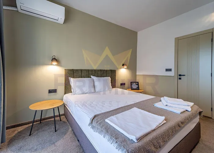 Casa Saints Constantine and Helena