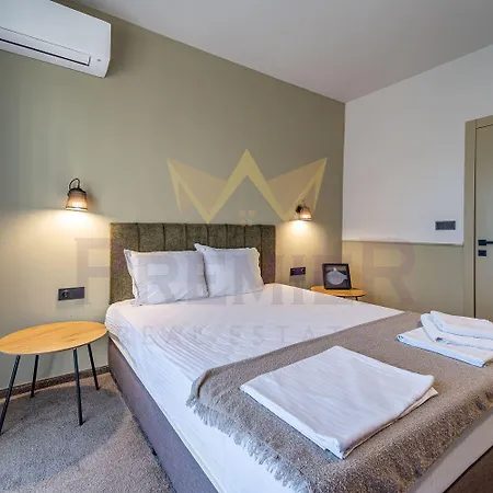 Casa Saints Constantine and Helena