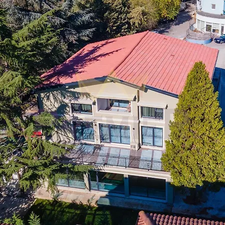 Casa Hotel Saints Constantine and Helena