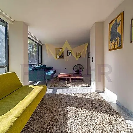 Casa *